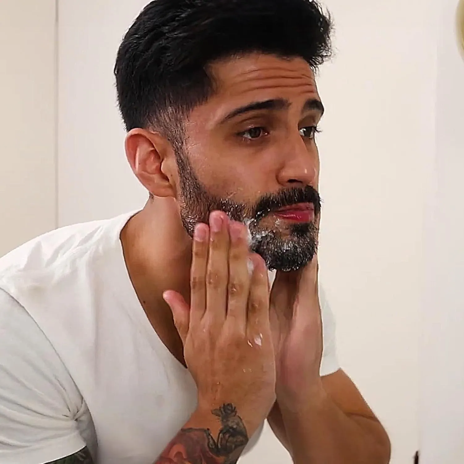 Billy Jealousy Beard Wash for Smooth, Manageable & Frizz-free Facial Hair, Beard Care Enriched with Hydrating Aloe & Strengthening & Conditioning Green Tea Extract