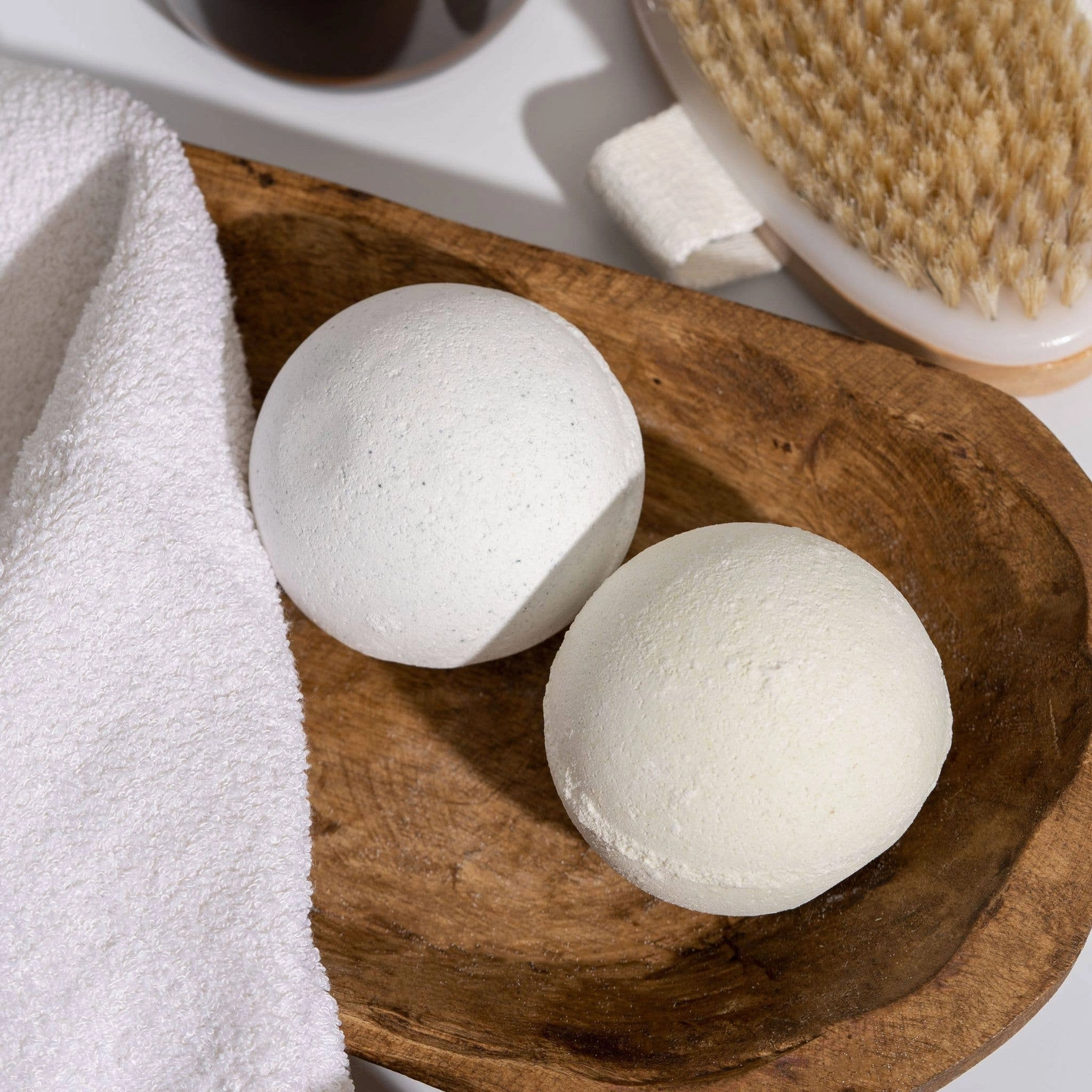 Calm Lavender & Spearmint Avocado Oil Natural Bath Bomb