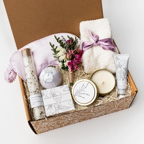Deluxe Lavender Spa at Home Gift Basket for Women, Self Care Kit with Bath Salts, Candle, Soap, Hand Cream, Gifts for Her, Valentine's Day Gift