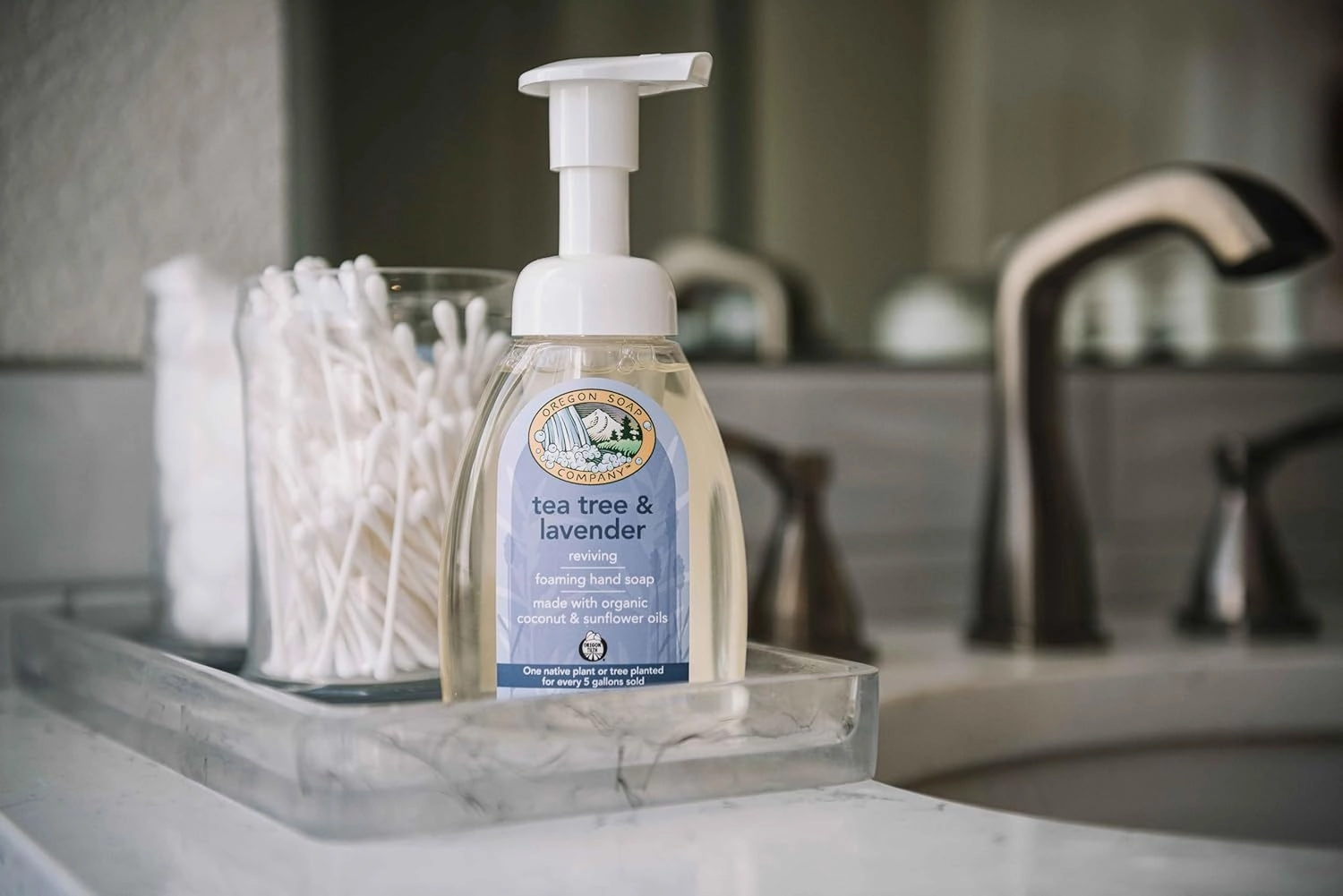 Organic Hand Soap: Soothing Tea Tree & Lavender Formula (32 Fl Oz, Tea Tree & Lavender)